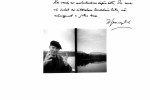 un écrivain se promène prés du lac dans la ville de Tirana en Albanie en 1998 © Photo Deborah Metsch